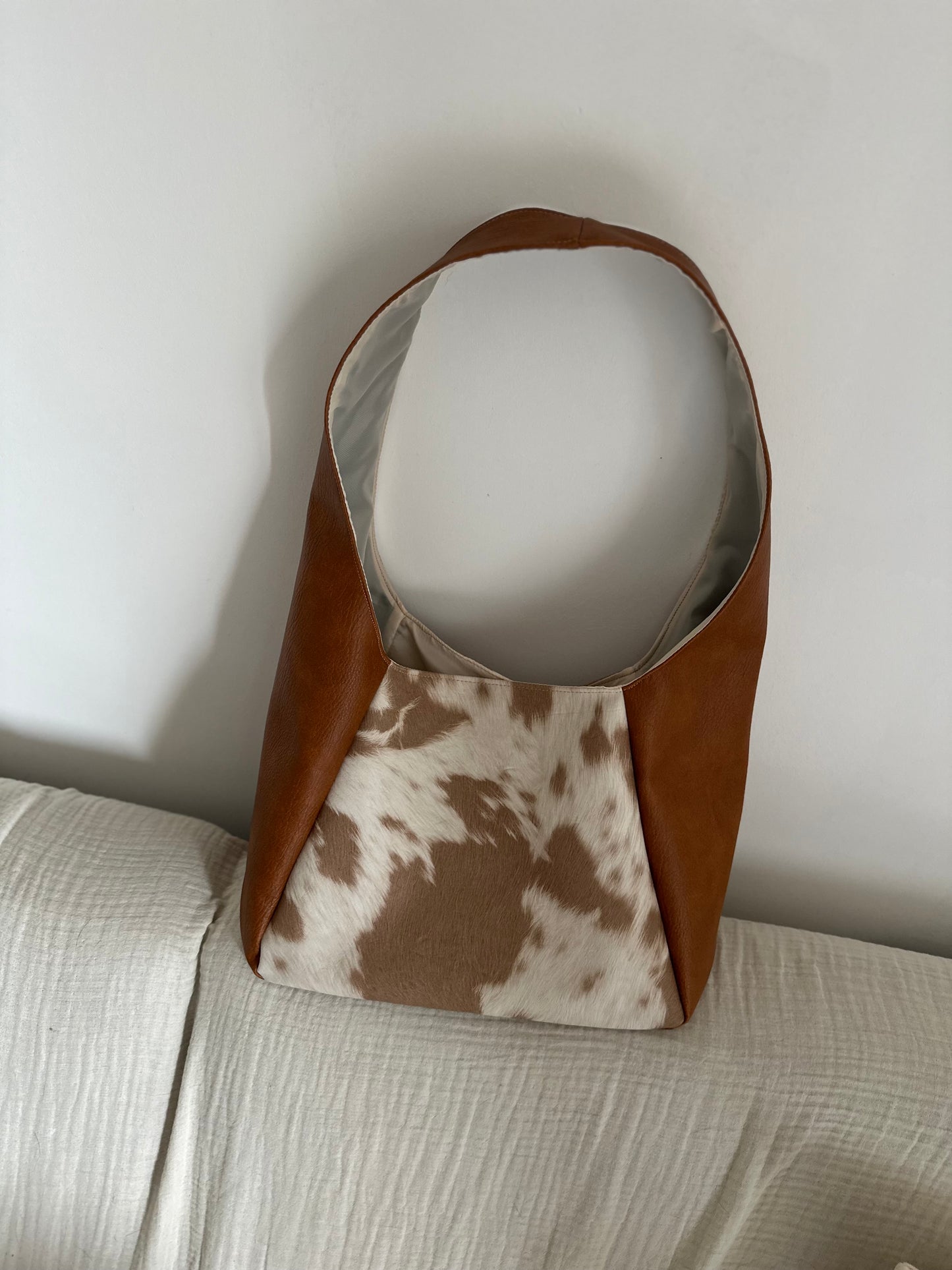 EVERYDAY COW BEIGE REGULAR