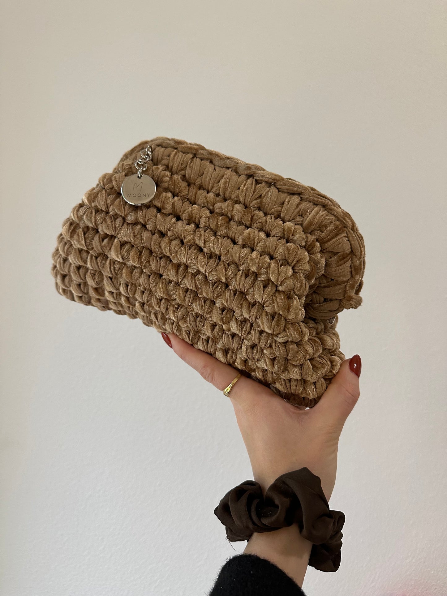 Clutch bag gold velvet