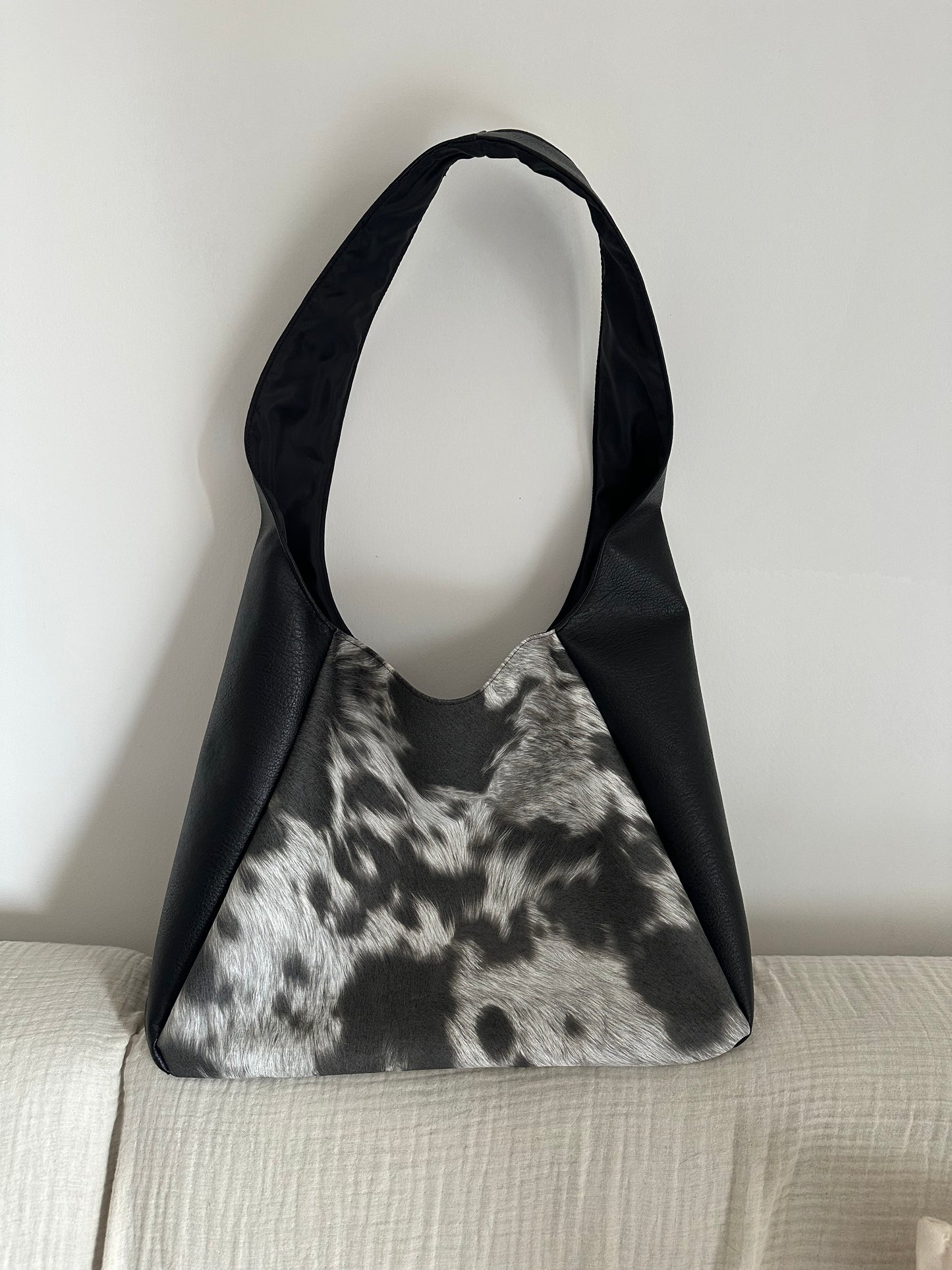 EVERYDAY COW BLACK REGULAR