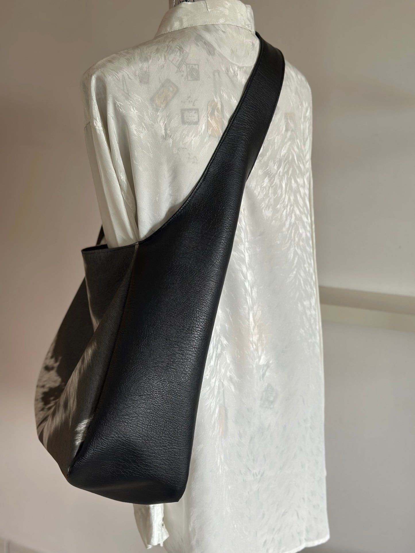 EVERYDAY COW BLACK GIANT