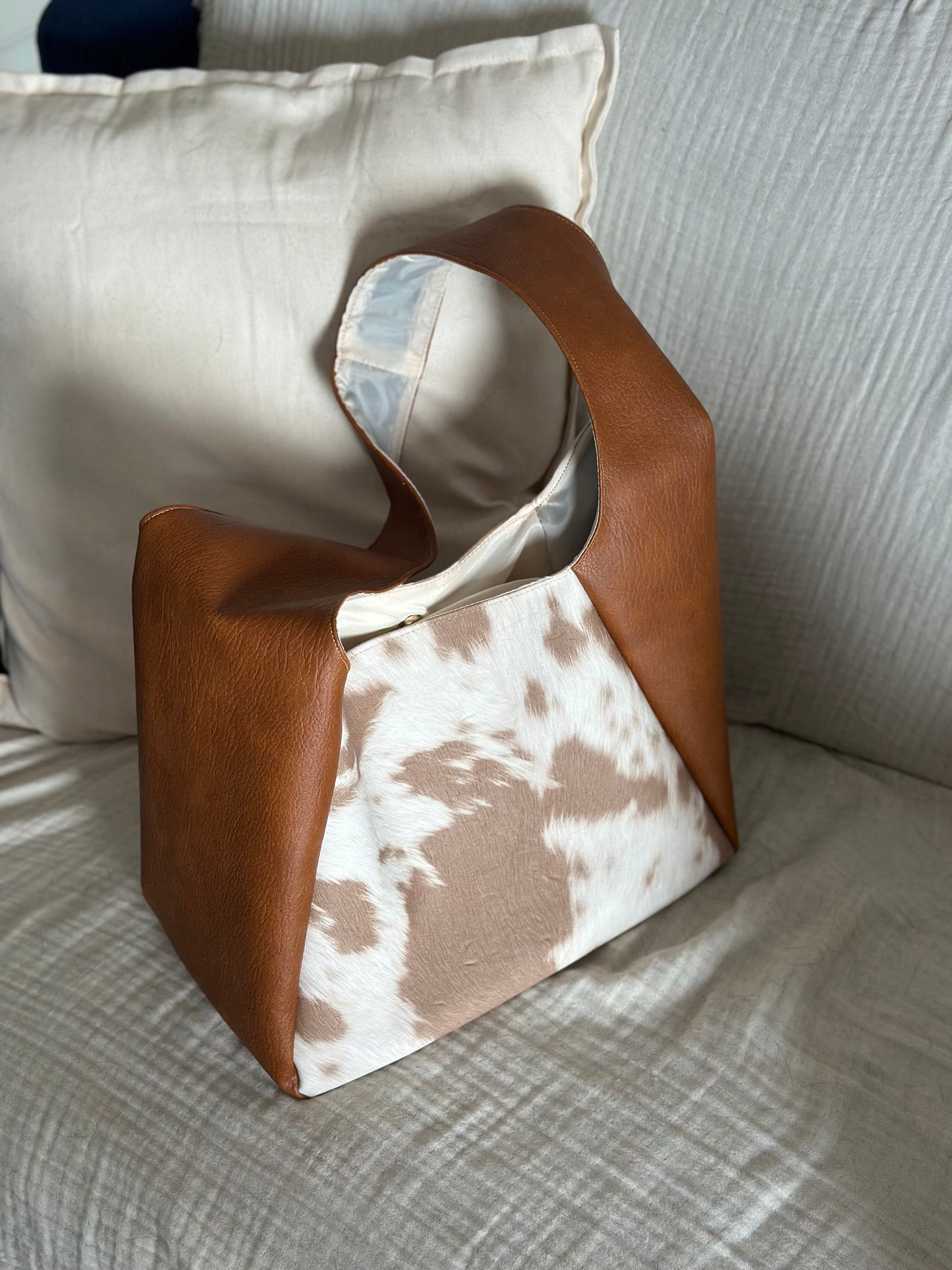 EVERYDAY COW BEIGE REGULAR