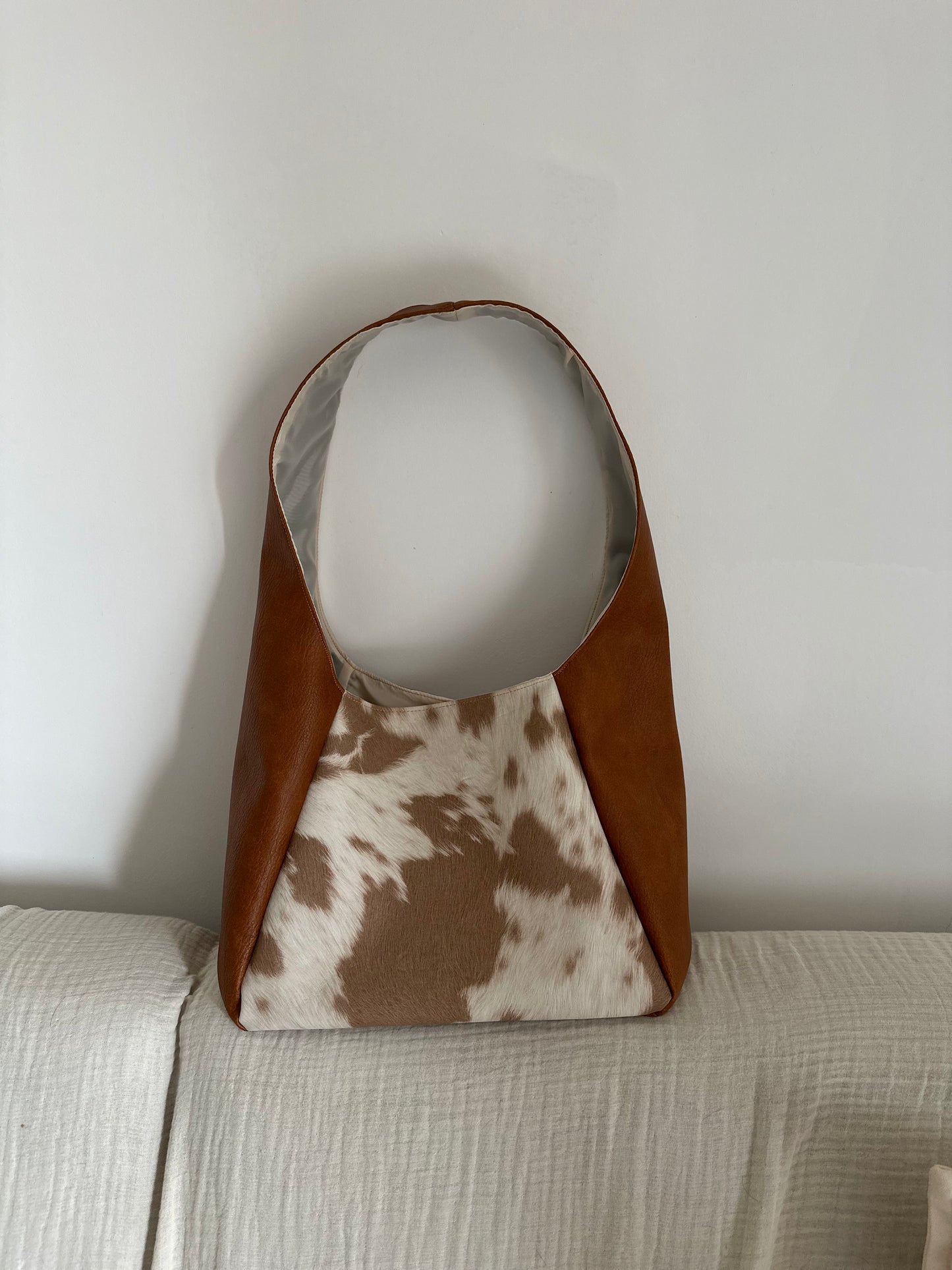 EVERYDAY COW BEIGE REGULAR