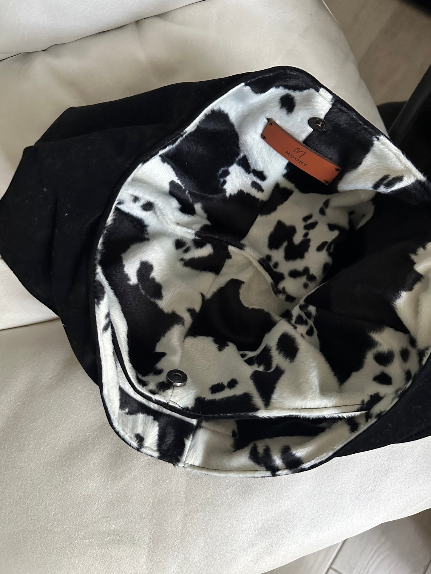 HOBO SUEDE BLACK COW 🐄
